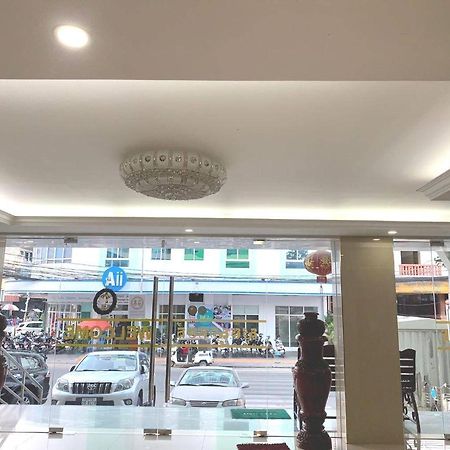 森特拉纳酒店 金边 外观 照片